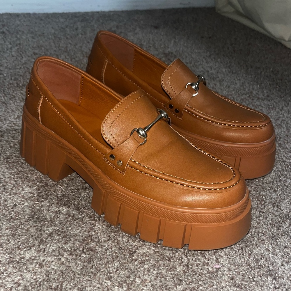 tan platform loafers